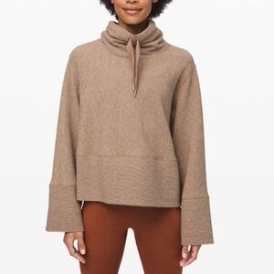 Lululemon Retreat Yourself Pullover
Heathered Soft Sand Size M 8/10